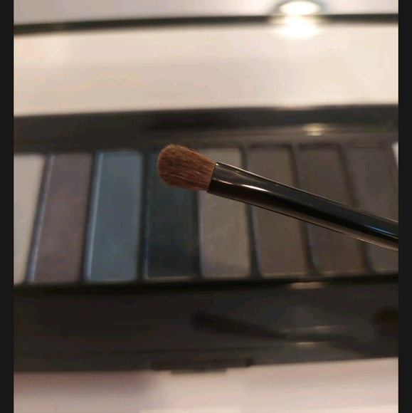 L'Oréal Paris La Palette Noir - Picture 5 of 6